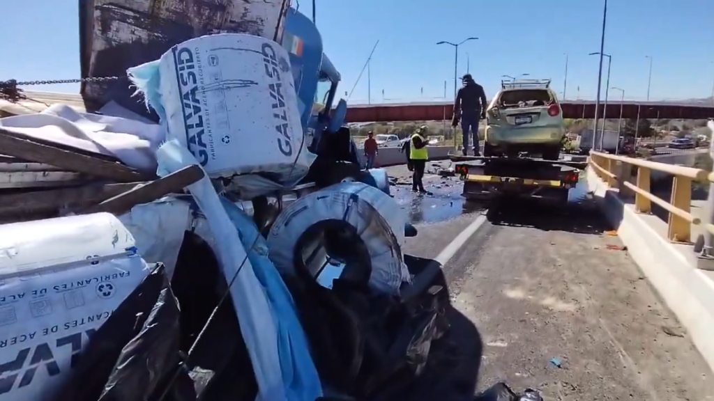 Se registra carambola en la carretera Ocotoxco-Texmelucan