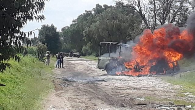 ‘Huachigaseros’ atacan a personal de Pemex y Guardia Nacional y desatan balaceras