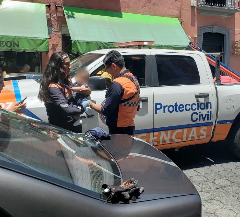Protección Civil, bebé, Centro Histórico, Puebla, llaves, madre, Rescate Urbano, hospital, trauma, lesión, deshidratación