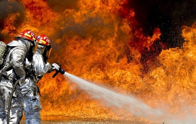 Incendio , Constitución Mexicana, botanas, siniestro, Bomberos, Policía Estatal, número de emergencias