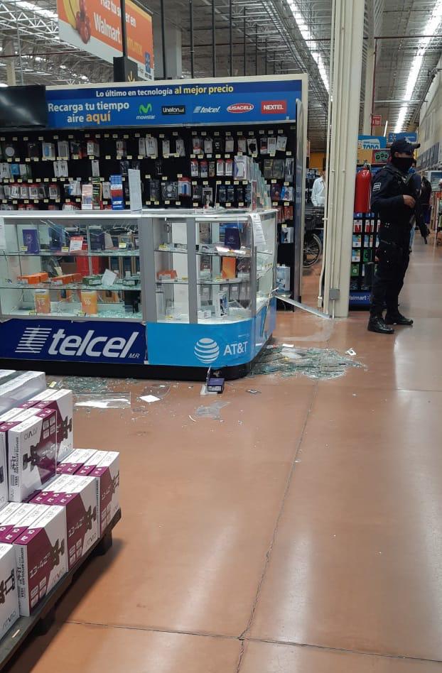 Walmart, Ciudad Judicial, robo, teléfonos, celulares, San Andrés Cholula, Código Rojo, Nota Roja, Puebla, Noticias