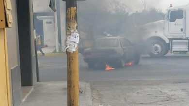 vehículo, incendio, Tecamachalco, escape, chofer, corto circuito, Código Rojo, Nota Roja, Puebla, Noticias