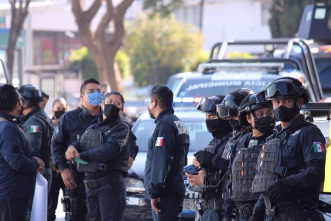 policías municipales, manifestación, fge, instalaciones, liberación, centro de justicia penal, código rojo