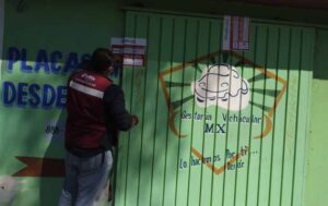 Policía municipal efectúa recorrido contra comercios ilegales en Puebla