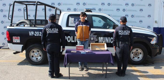 tienda oxxo, detenidos, menor de edad, ssc, policía municipal, camino a tlaltepango, código rojo