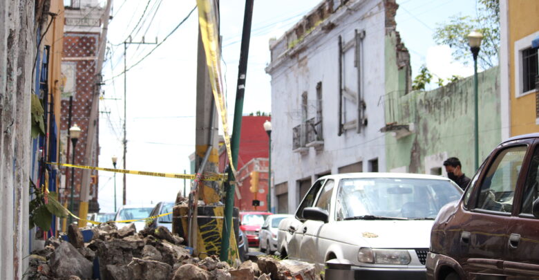 Barrio de La Luz, barda, vehículo, San José, derrumbe, accidente, casona