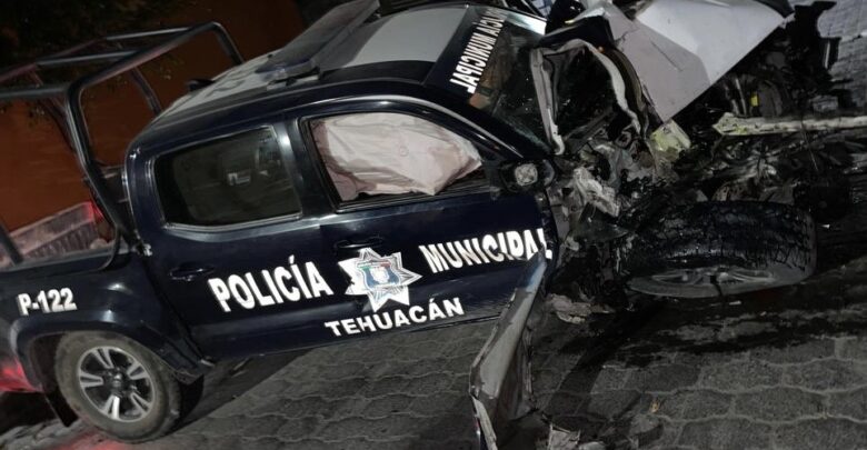 Policías, choque, patrulla, persecución, Técnicos en urgencias médicas, Cruz Roja Mexicana, Tehuacán