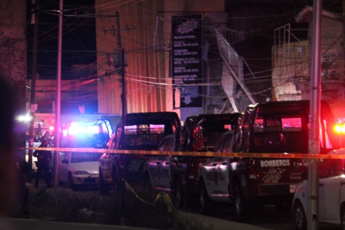 explosión, barrio de san sebastián, colonia Amor, Diagonal Defensores de la Re´´ublica, fuga de gas, occiso, rescatistas, lesionados, código rojo