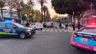 avenida Juárez, choque, volcadura, Paseo Bravo