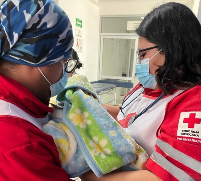 Cruz Roja, mujer, labor de parto, Texmelucan