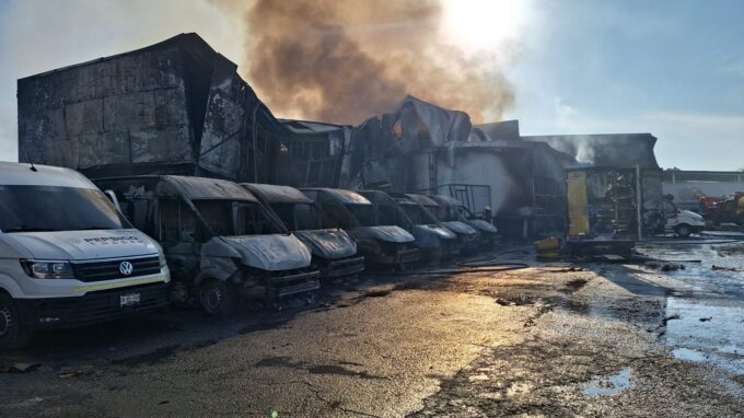 incendio, galletas, papas, sofocado