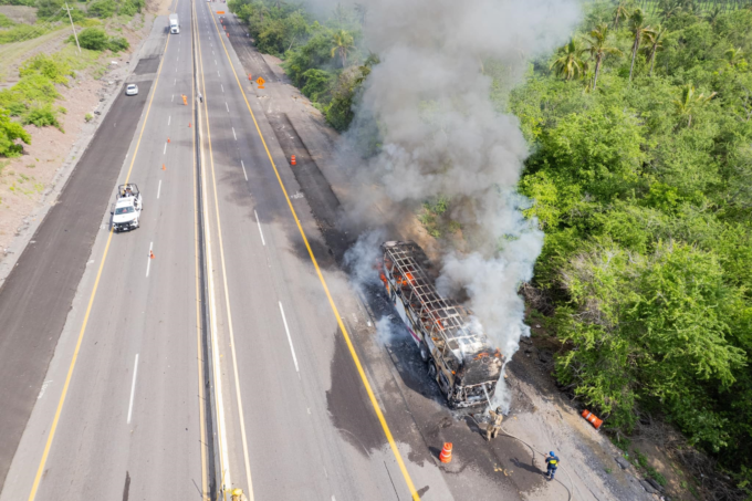 Colima, autobús, incendio, Ocotepec