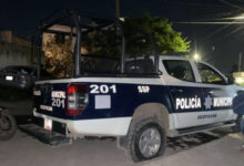 golpeador, machete, policía, muerto