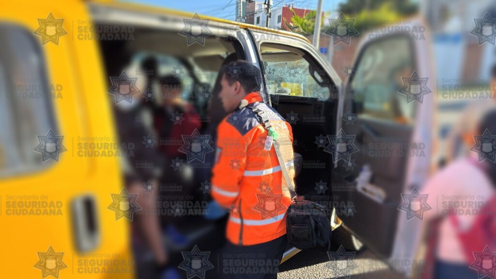 transporte escolar, choque, estudiantes, Policía Municipal