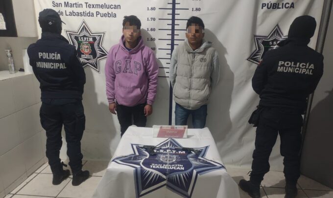 arma, detención, motocicleta, arma de fuego